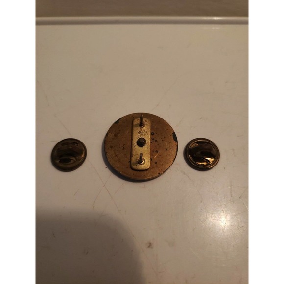 U.S. Military Lapel Pin - CFC NYC - Combined Federal Campaign - Picture 5 of 6